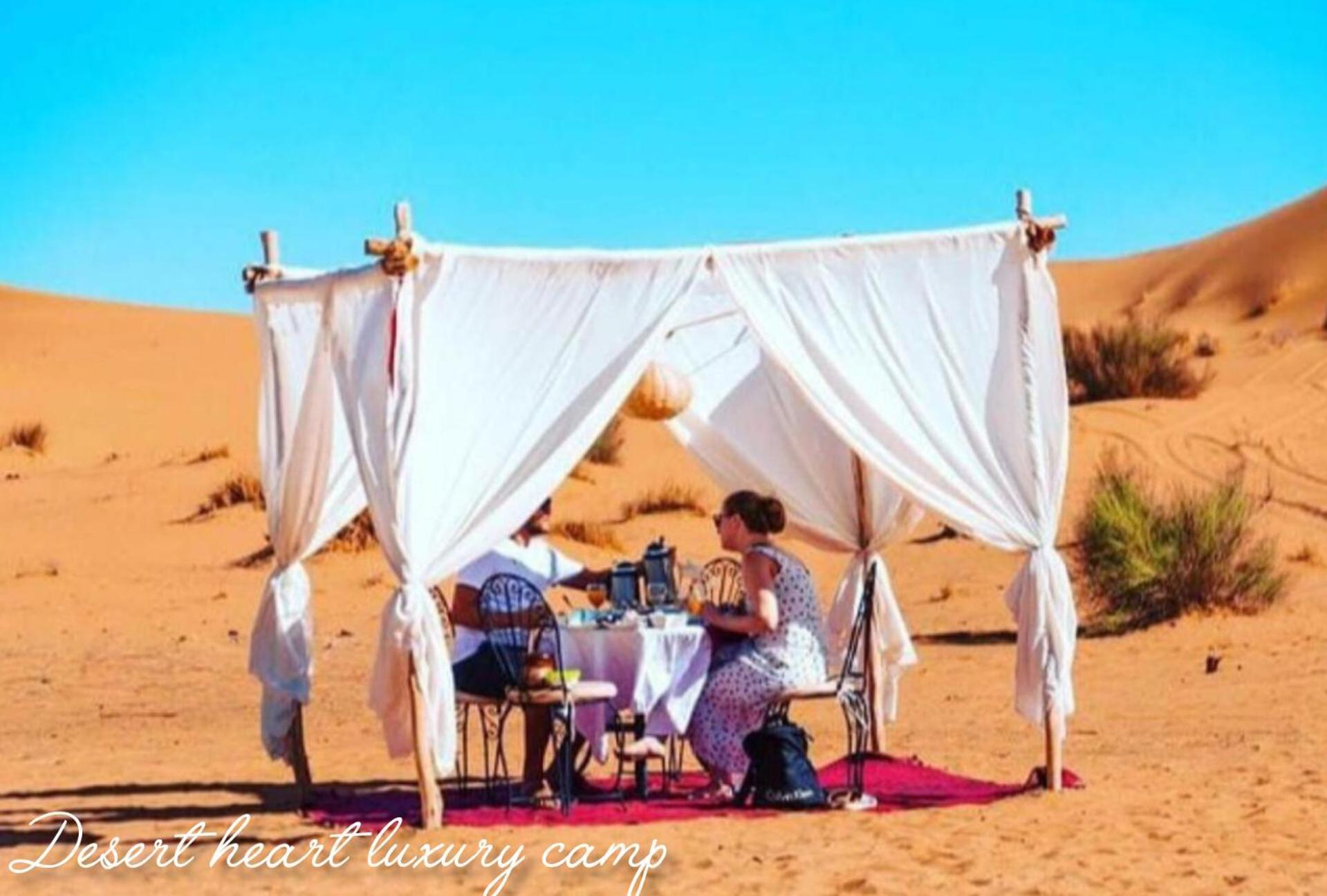Merzouga Heart Camp מראה חיצוני תמונה
